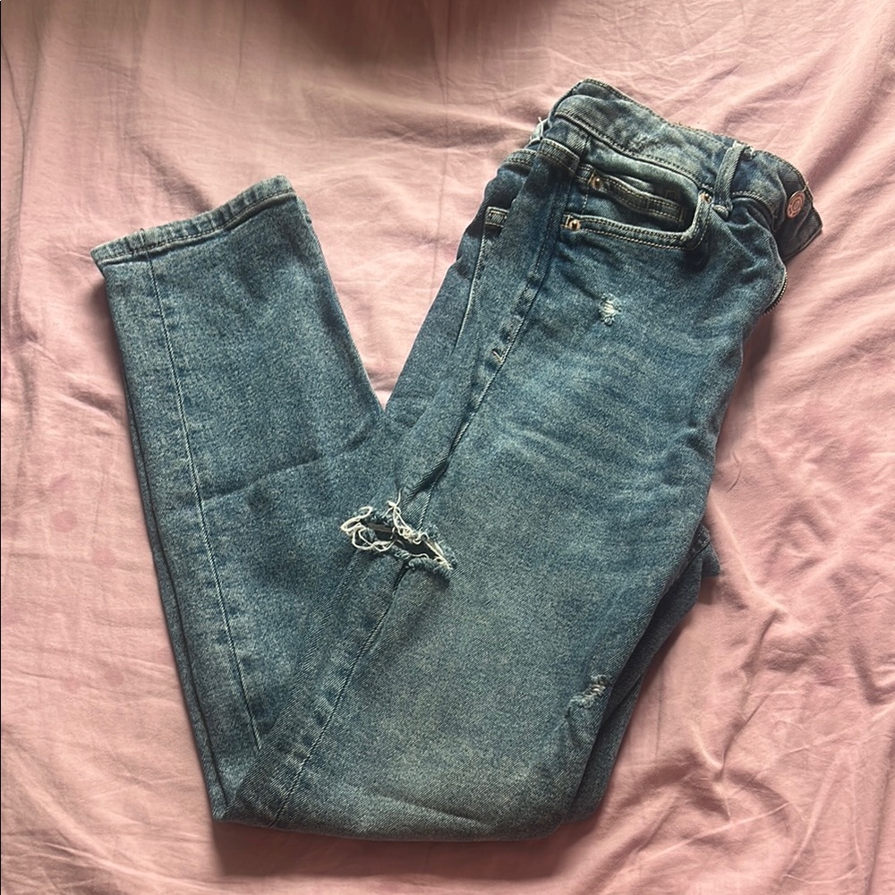 Stradivarius Blue Mom Slim Jeans — US 4